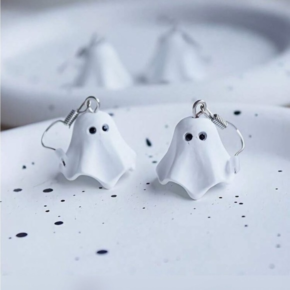 Ghost Earrings - Picture 3 of 6